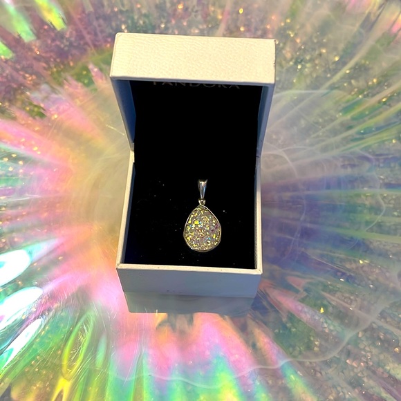 Stardust pendant - Picture 3 of 3